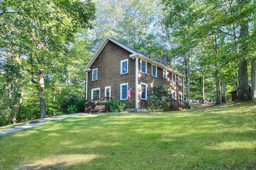 4 Bristle Ln, Sandy Hook, CT, 06482-1476 | Card Image