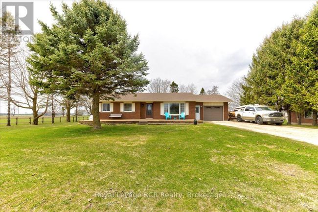 392158 Grey Rd 109, House other with 3 bedrooms, 1 bathrooms and 7 parking in Holstein ON | Image 4