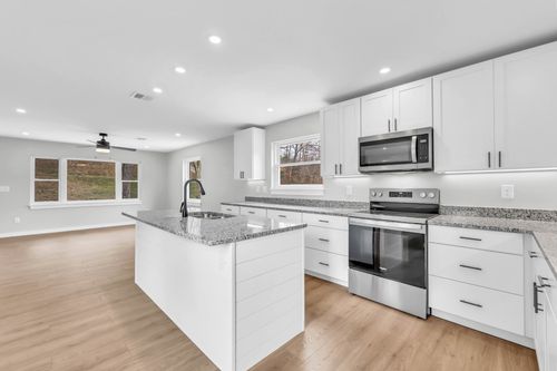 216 Valley View Rd, Dover, TN, 37058-3707 | Card Image