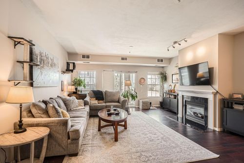 apt-201-12693 Collegeview Dr, Eden Prairie, MN, 55347-3184 | Card Image
