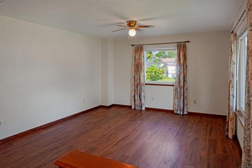 561 Bruce St, Marine City, MI, 48039-1755 | Card Image