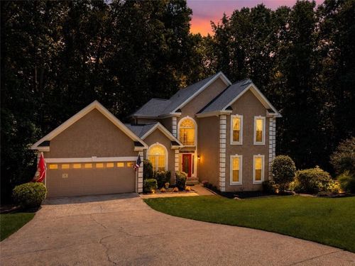 3905 N Seminole Way, Woodstock, GA, 30189-6132 | Card Image
