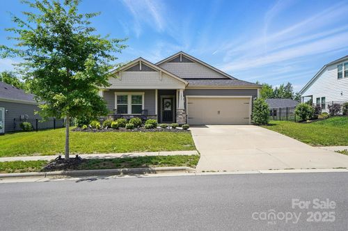 3833 Isenhour Rd, Kannapolis, NC, 28081-7400 | Card Image