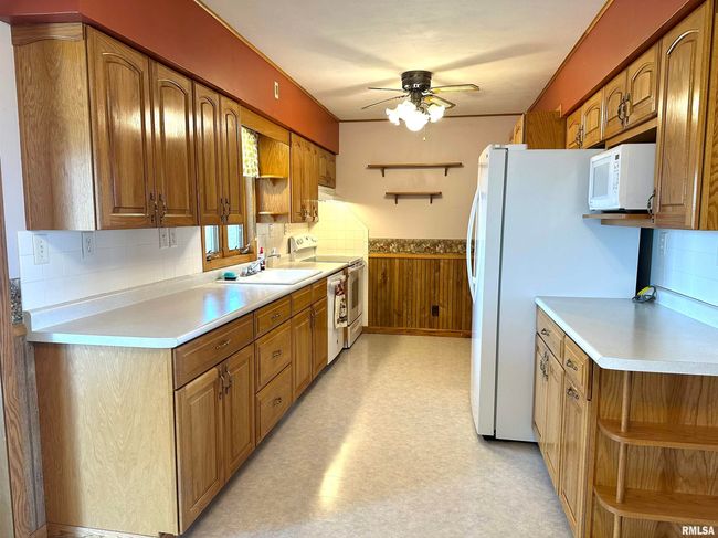 37511 Highway 64, House other with 3 bedrooms, 2 bathrooms and null parking in Preston IA | Image 9