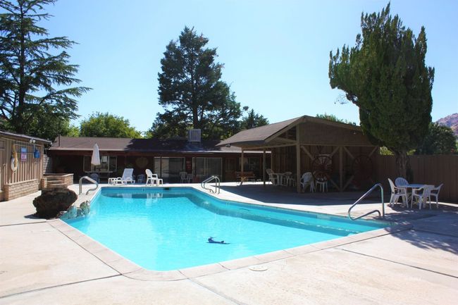 Clubhouse Pool | Image 14