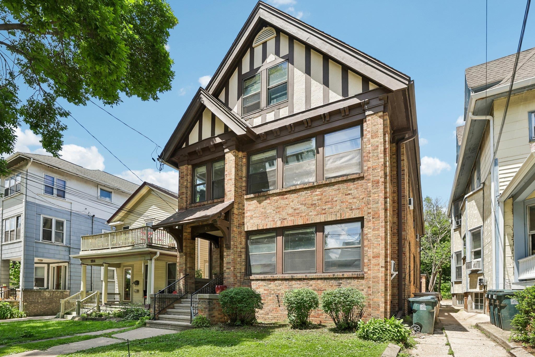 Residential Income in Madison 3