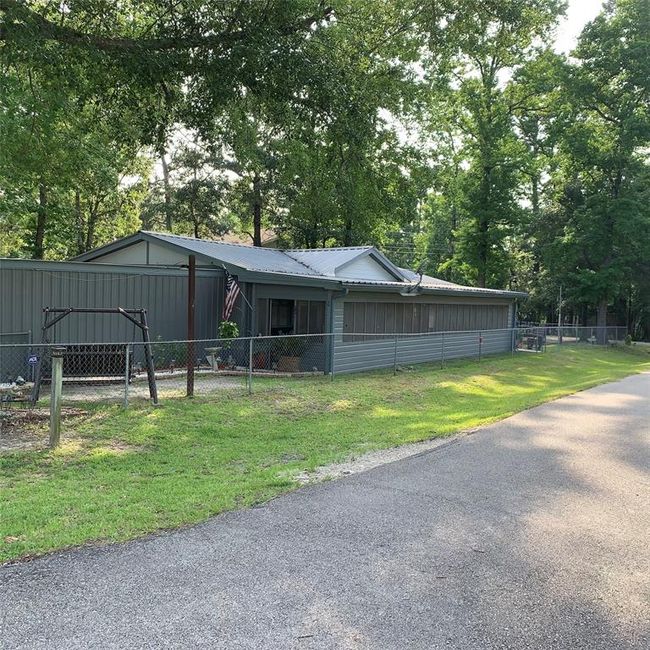 120 Peach Tree, House other with 3 bedrooms, 2 bathrooms and 1 parking in Livingston TX | Image 4