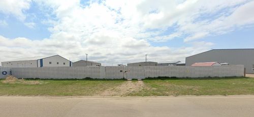 {{alt}} | Card Image