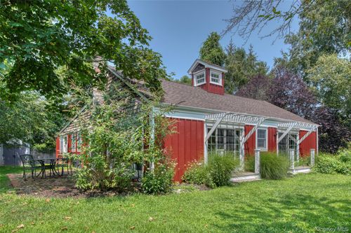 65 Ryder Farm Ln, Orient, NY, 11957-1330 | Card Image