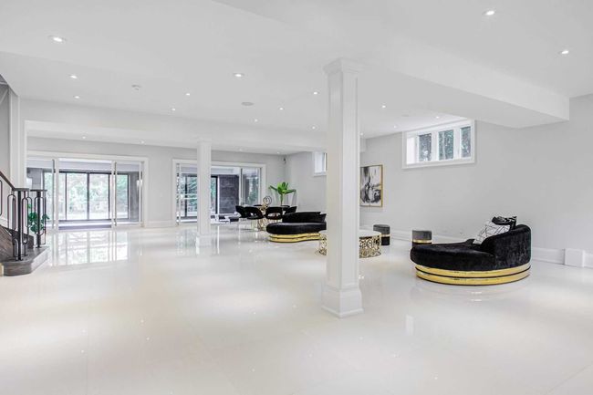 8 Cavalier Cres, House other with 5 bedrooms, 8 bathrooms and 11 parking in Thornhill ON | Image 6
