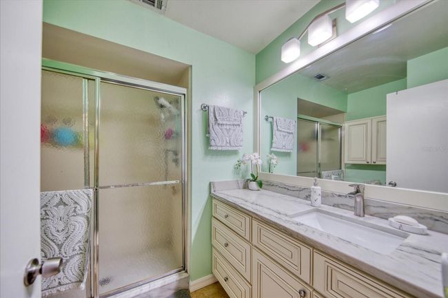 APT-325 - 5265 E Bay Dr, Condo with 2 bedrooms, 2 bathrooms and null parking in CLEARWATER FL | Image 19