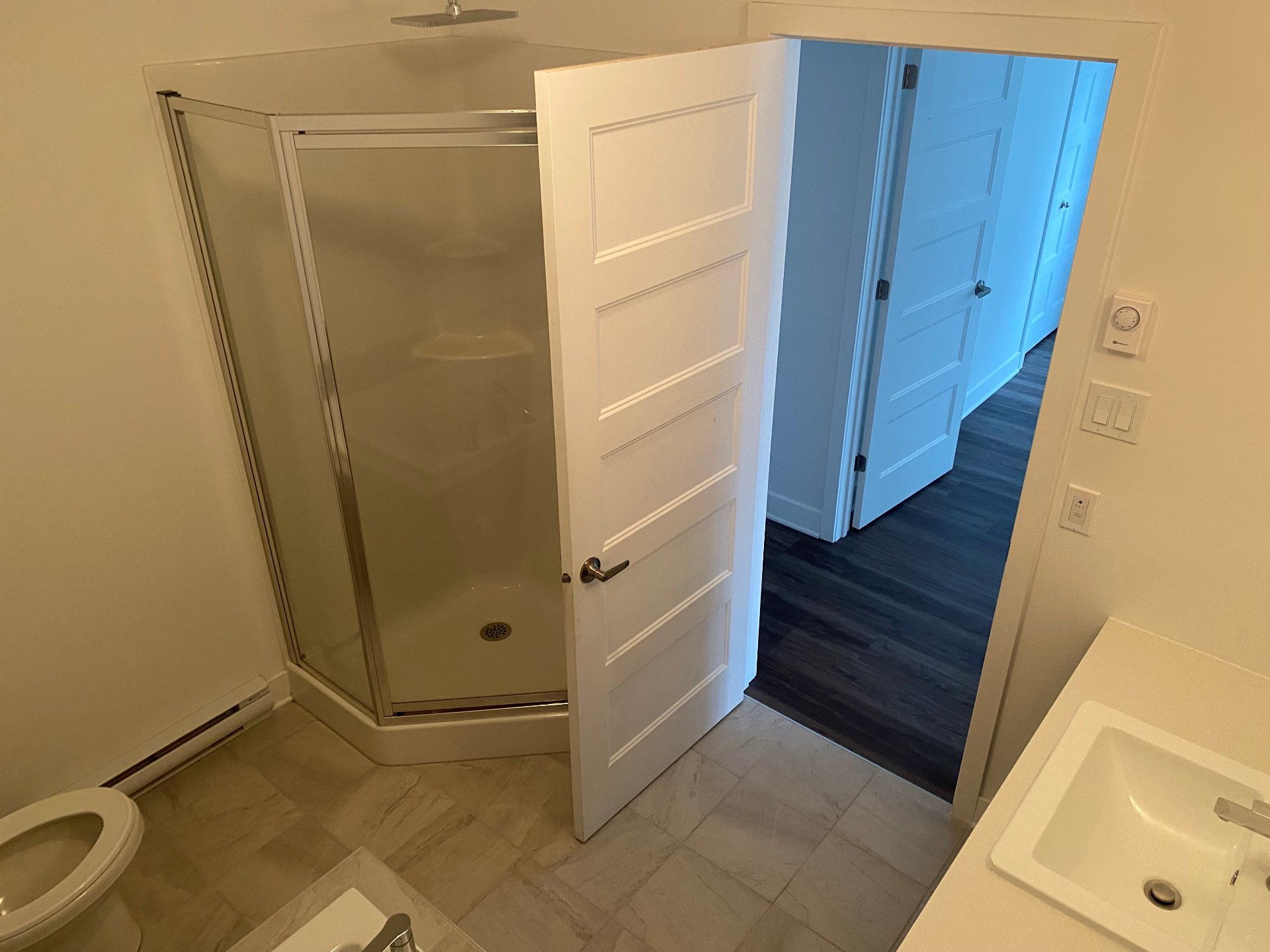 Residential Lease in Les Coteaux 3
