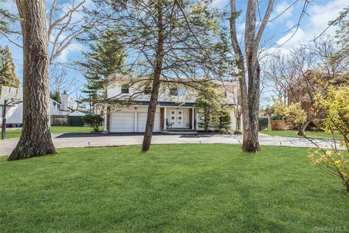 132 Washington Ave, Plainview, NY, 11803-4020 | Card Image