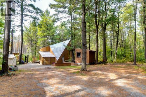 S695 Durham Rd 13, Sunderland, ON, L0C1H0 | Card Image