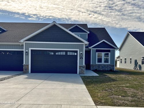 172 E Bridge Rd, Northwood, OH, 43619 | Card Image
