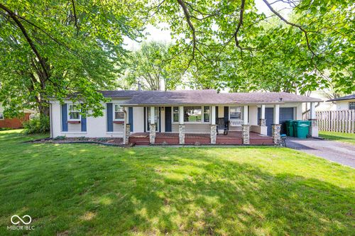 5469 Village Dr, New Palestine, IN, 46163-9718 | Card Image