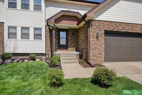 1002 N Beadle St, Papillion, NE, 68046-6005 | Card Image