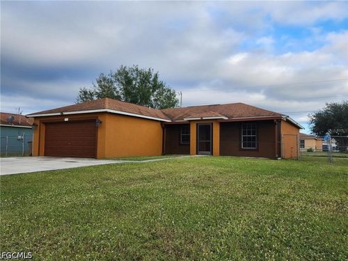 573 Bell Blvd S, Lehigh Acres, FL, 33974-9737 | Card Image