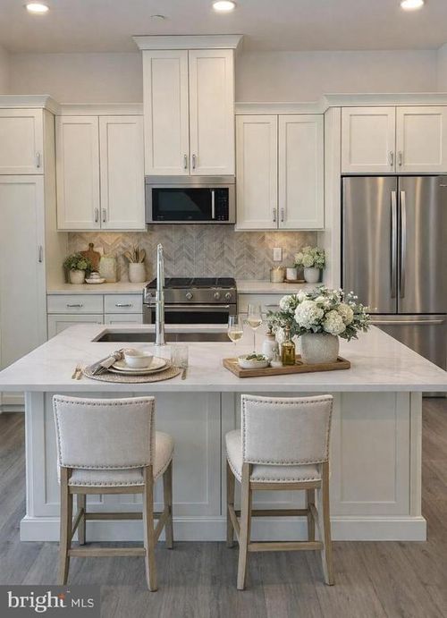 6 Oakwood Ln, SELLERSVILLE, PA, 18960-1536 | Card Image