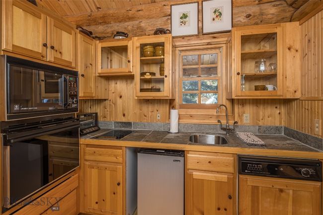 49824 Gallatin Rd, House other with 5 bedrooms, 3 bathrooms and null parking in Gallatin Gateway MT | Image 41