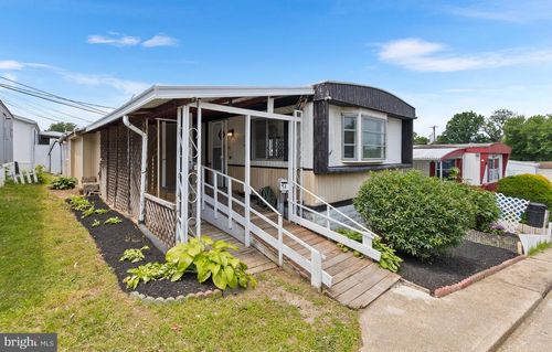 51 Holly St, WILMINGTON, DE, 19808-4936 | Card Image