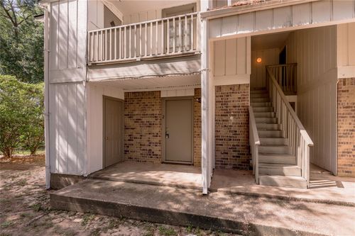 apt-2-1329 Windsor St, Huntsville, TX, 77340-5673 | Card Image