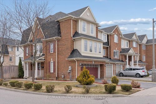 21 Decker Hollow Cir, Brampton, ON, L6X0K9 | Card Image