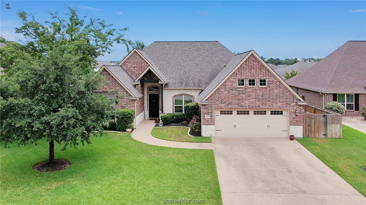 Lewisburg Ct, Bryan, TX 77808