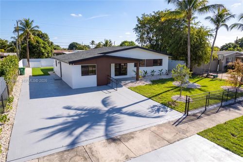 12471 Sw 190th Ter, Miami, FL, 33177-3833 | Card Image