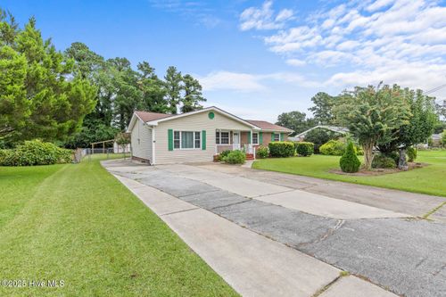 113 Princeton Dr, Jacksonville, NC, 28546-8421 | Card Image