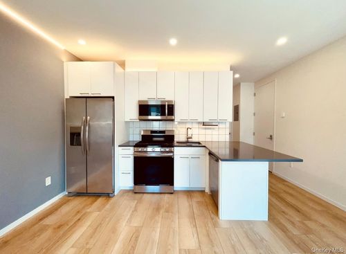 2-7153 69th Pl, Glendale, NY, 11385-7240 | Card Image