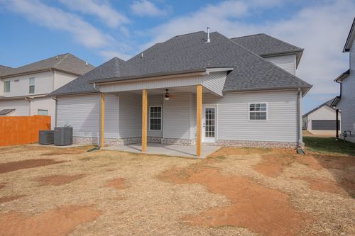 584 Summerfield Dr, Clarksville, TN, 37040 | Card Image