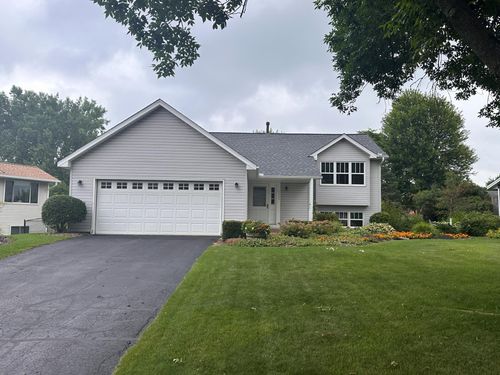 2409 Henslow Ave N, Oakdale, MN, 55128-5015 | Card Image