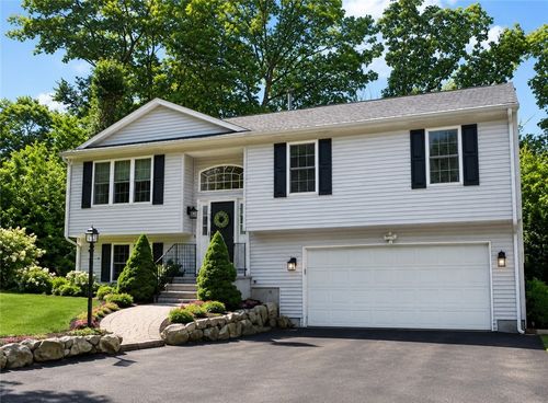 61 Lonsdale St, West Warwick, RI, 02893-3325 | Card Image
