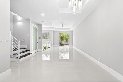 757 Se 12th Ct, House other with 3 bedrooms, 3 bathrooms and null parking in Fort Lauderdale FL | Image 3