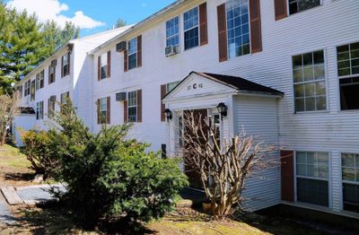 C43 - 20 Wolf Road, Condo with 2 bedrooms, 1 bathrooms and null parking in Lebanon NH | Image 1