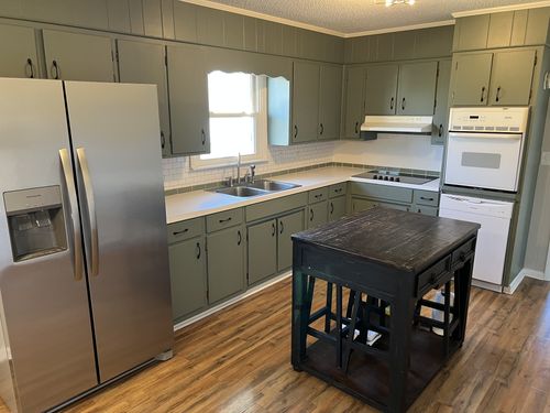 1207 Sullivan Dr, Lafayette, TN, 37083-2600 | Card Image