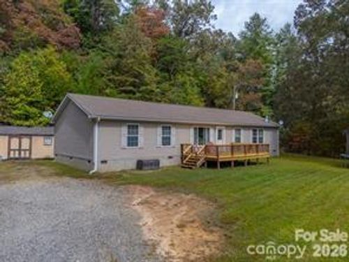 179 Freshwater Rdg, Whittier, NC, 28789 | Card Image