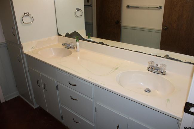 20312 Us Highway 69 S, House other with 4 bedrooms, 2 bathrooms and null parking in Tyler TX | Image 22