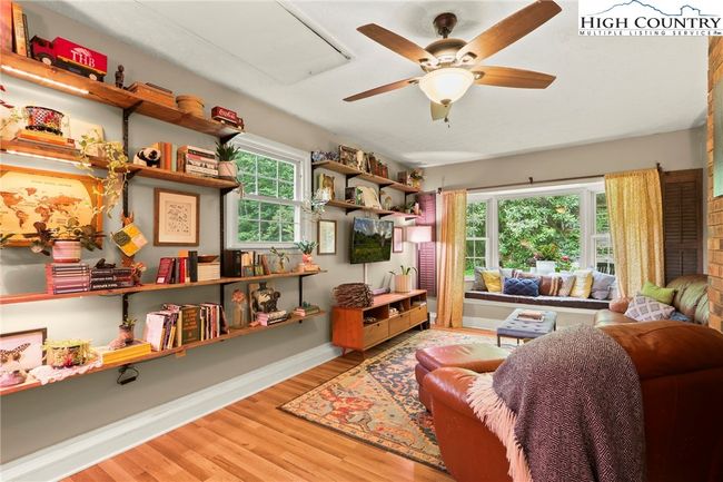 157 Twisted Laurel Ln, House other with 3 bedrooms, 2 bathrooms and null parking in Blowing Rock NC | Image 30