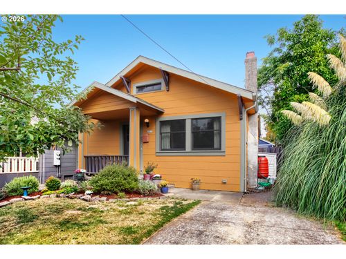4829 Se Sherman St, Portland, OR, 97215-3848 | Card Image