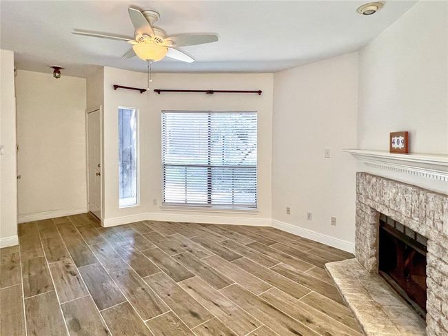 Living Room | Image 5