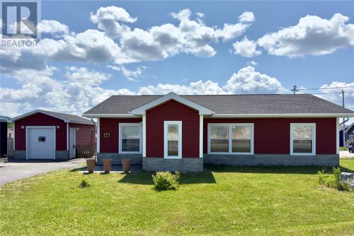 16 Samuel Cres, Massey Drive, NL, A2H0G9 | Card Image