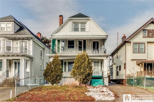 84 Monticello Pl, Buffalo, NY, 14214-2714 | Card Image