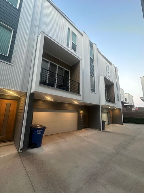 304-3816 San Jacinto St, Dallas, TX, 75204-5253 | Card Image