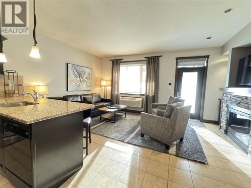 812f-800 Bighorn Blvd, Radium Hot Springs, BC, V0A1M0 | Card Image