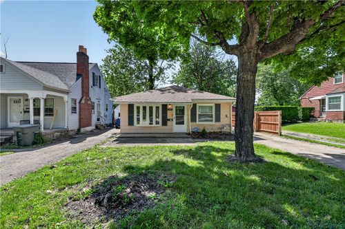 1947 Parkhill Dr, Dayton, OH, 45406-2715 | Card Image