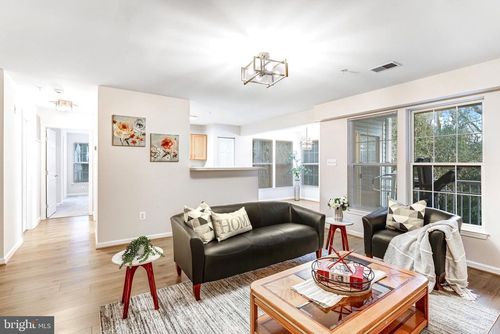 126-7532 Coxton Ct, ALEXANDRIA, VA, 22306-2295 | Card Image