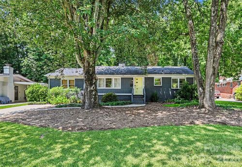 1027 Dresden Dr W, Charlotte, NC, 28205-6311 | Card Image