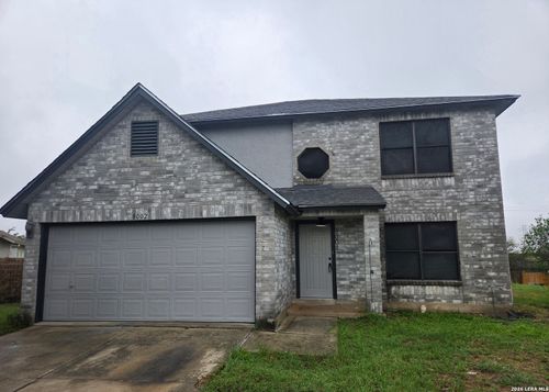 8002 Chestnut Cape Dr, Converse, TX, 78109-3103 | Card Image